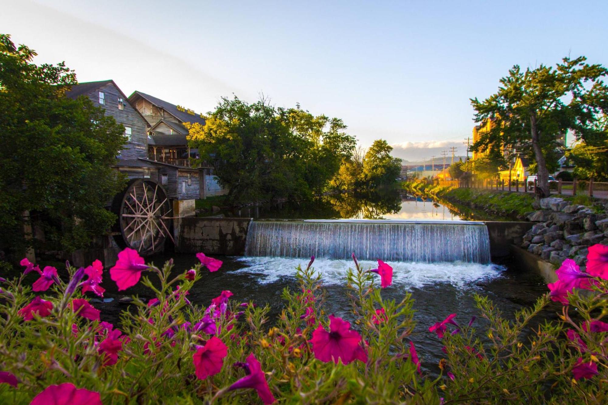 Hidden Hollow Pigeon Forge Eksteriør billede